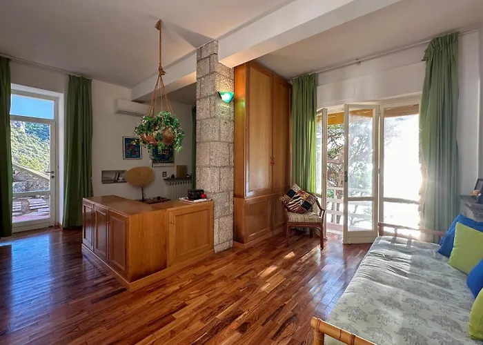 Le Cale Villa *